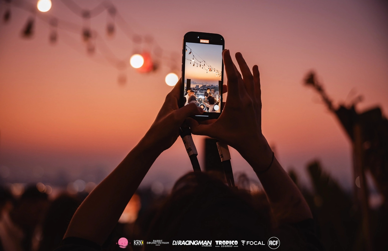 Private Sunset Vietnam, Hanoi