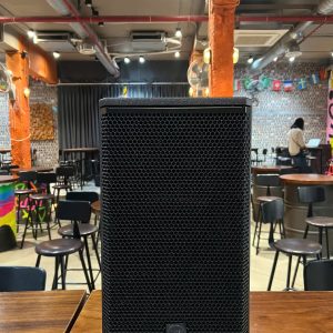 loa RCF NX 910-A được lắp đặt tại Polygon musik, Tây Sơn, Hà Nội.